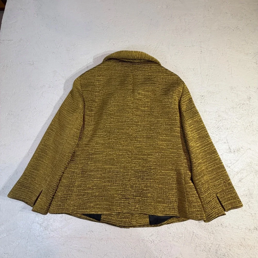 Akris Punto Wool Blend Jacket Size 12 Gold Metallic Textured Hidden Button